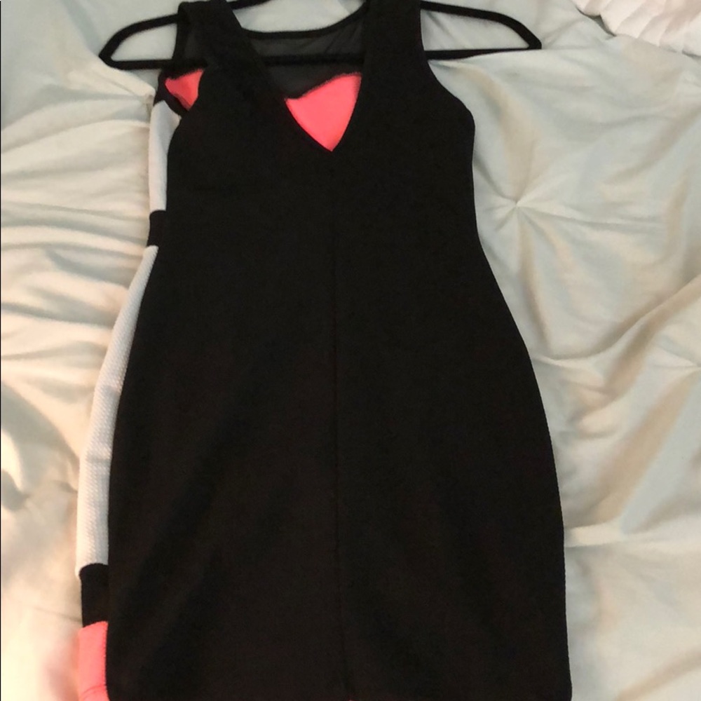 Mini dress - Picture 2 of 2